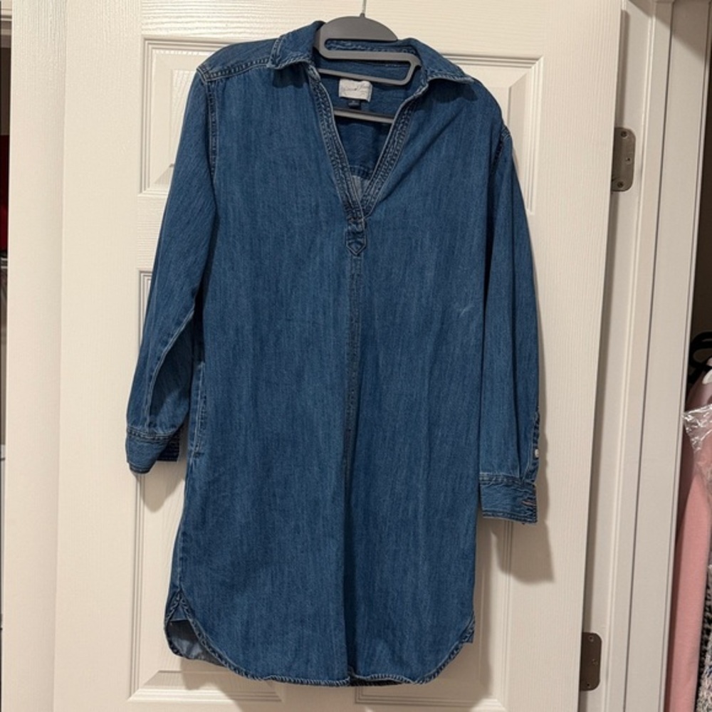 Universal Thread Blue Denim Top